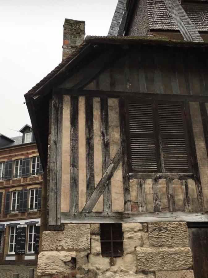 Au Coeur De Sainte Catherine Honfleur Exterior foto