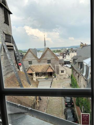 Au Coeur De Sainte Catherine Honfleur Exterior foto
